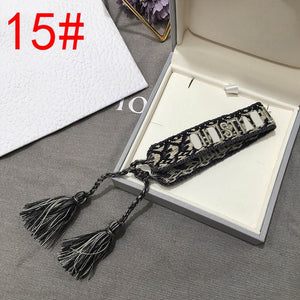 2019 Hot Fashion Multi-color Woven Stretch Hand Strap Cotton Embroidery Charm Letter Bracelet Woven Fringed Bracelet For Women